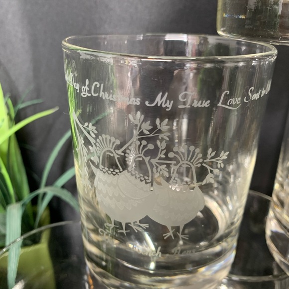 Set of 6 vintage HTF Garrick “12 days of Christmas” etched glasses (days 1-6) - Picture 4 of 16